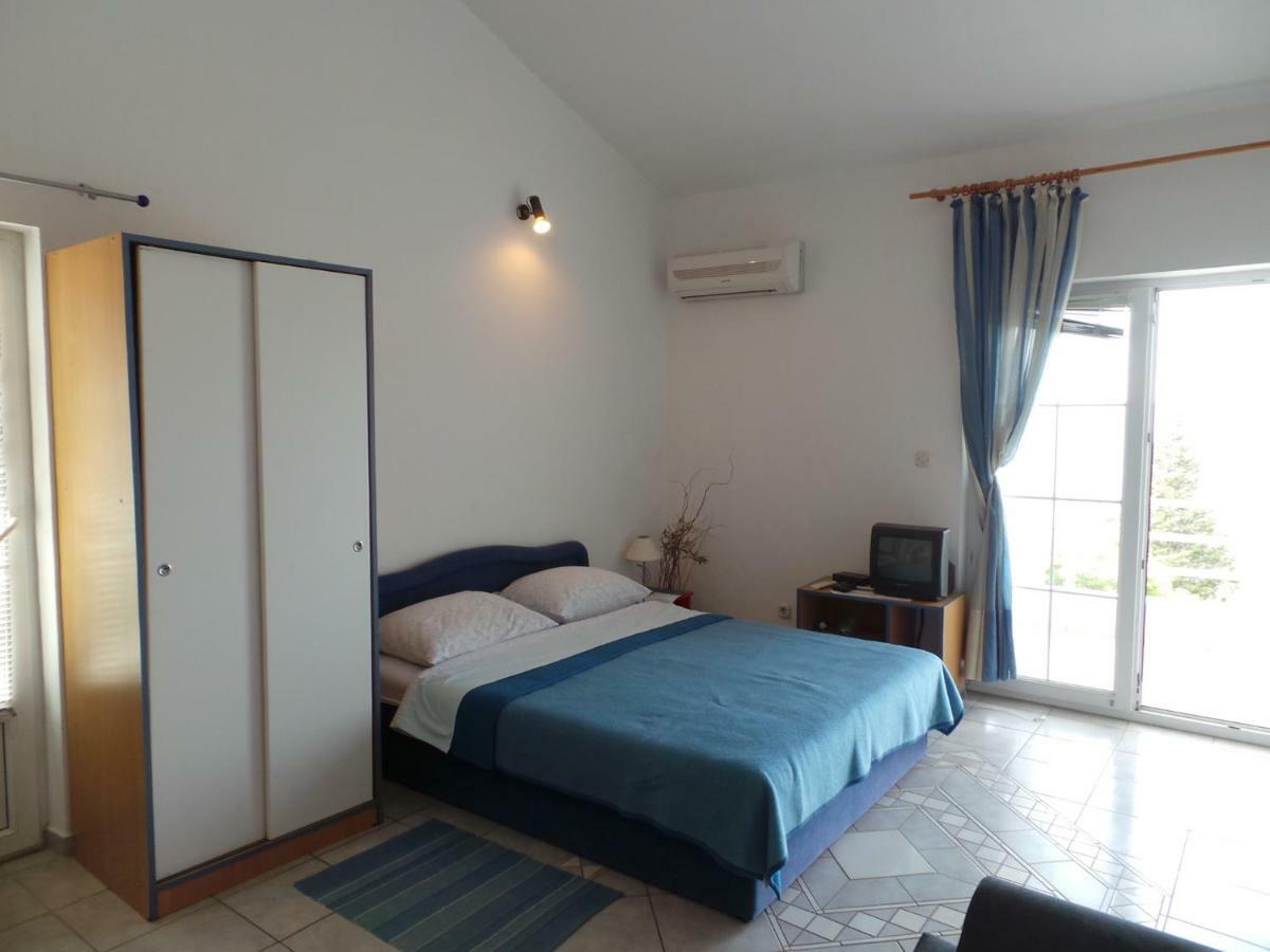 Apartmani Vjera Ribarica Bagian luar foto