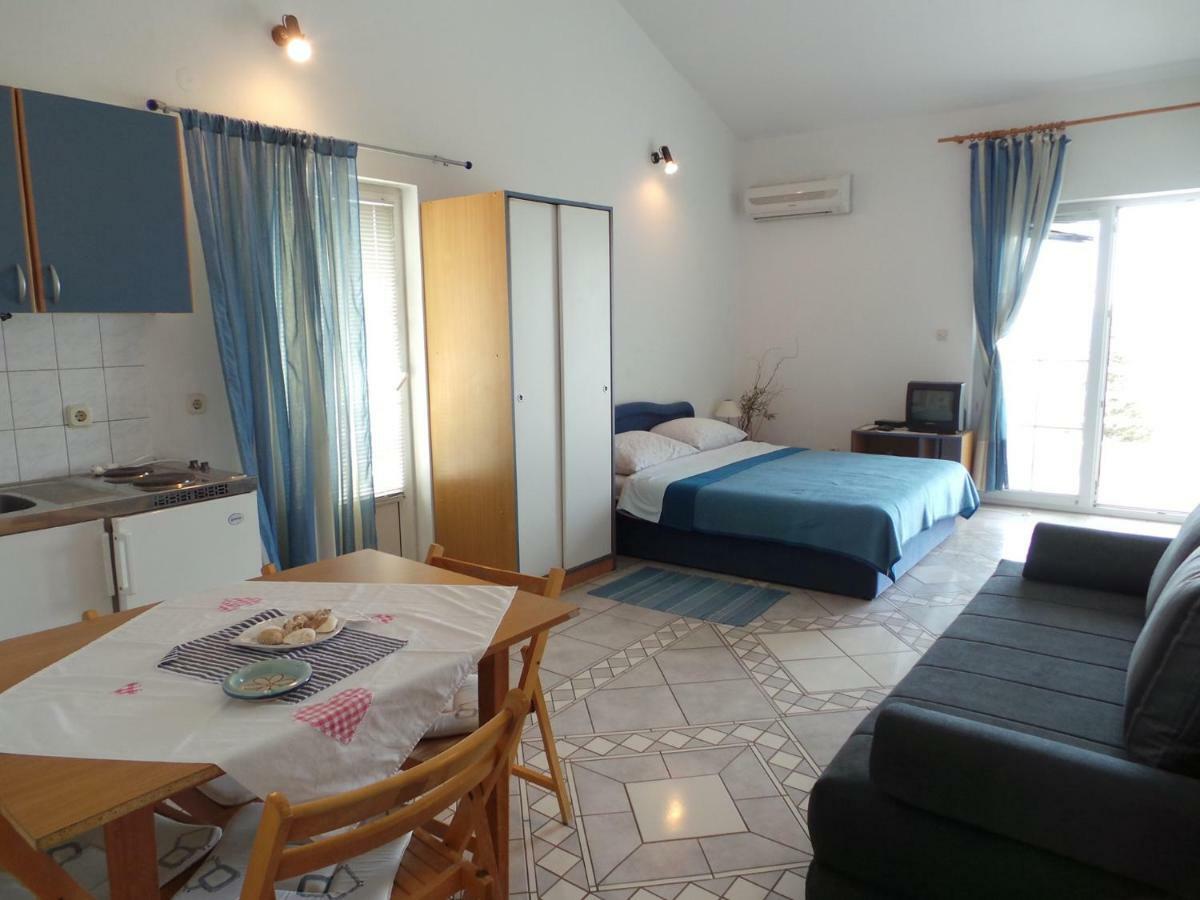 Apartmani Vjera Ribarica Bagian luar foto